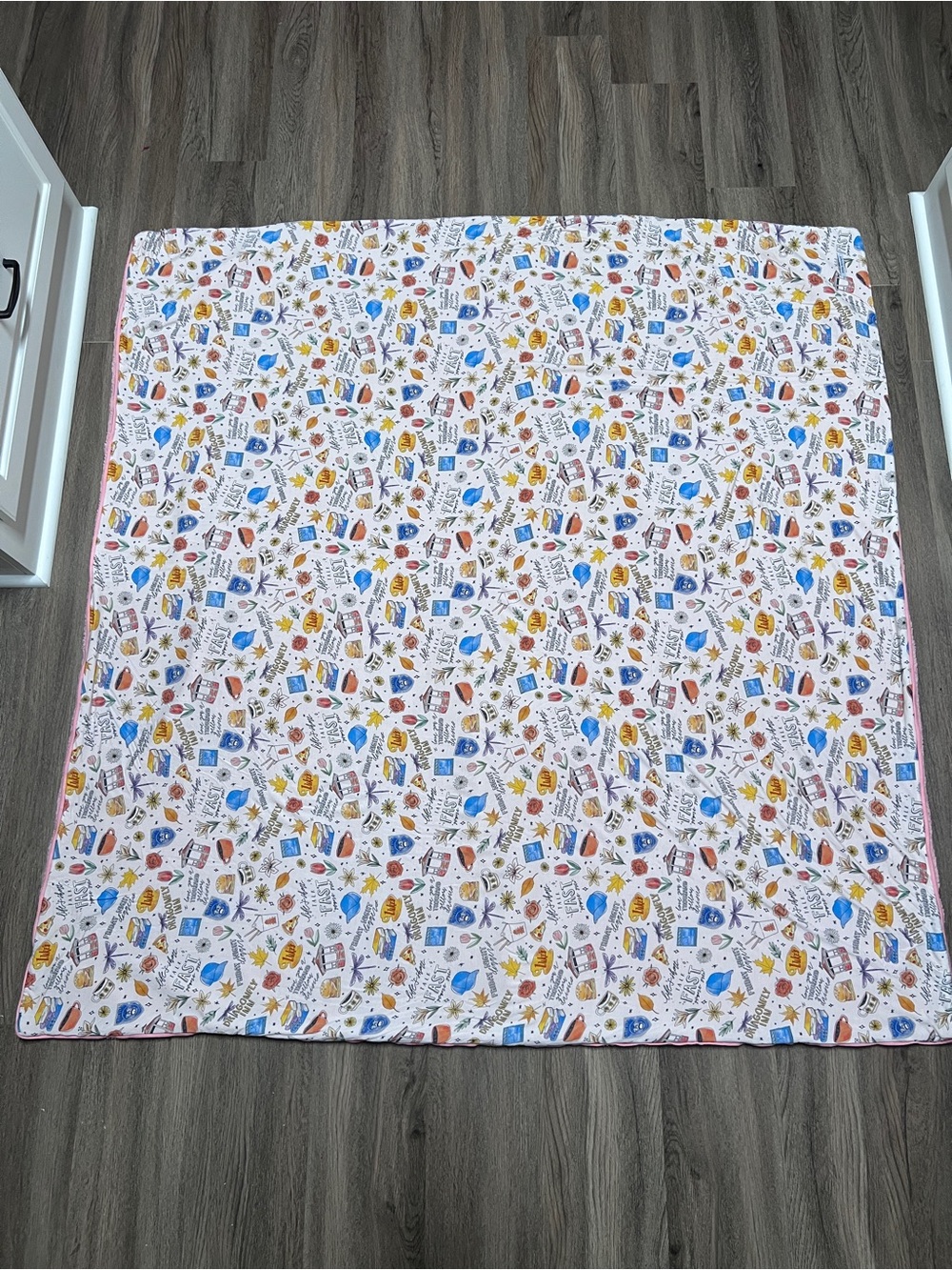 Posh Peanut Gilmore Girls Luxe Plush Patoo Blanket - Picture 3 of 5